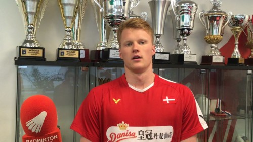 性活动来吸 性活动来吸