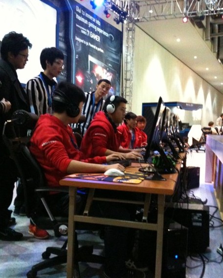 条子多且白 条子多且白