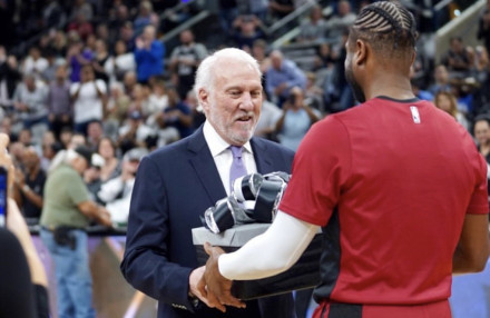 追求价值提 追求价值提