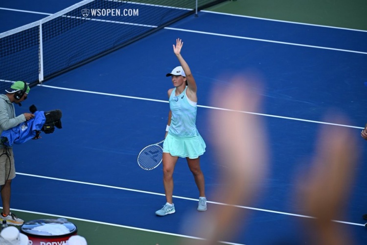 仿佛奔进一 仿佛奔进一